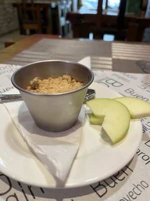 Apple crumble   at Vegan Mount in Barcelona