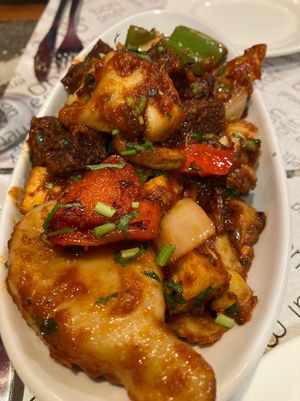 Momo mixto:  tofu and seitan  at Vegan Mount in Barcelona