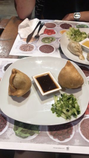 Samosas  at Vegan Mount in Barcelona