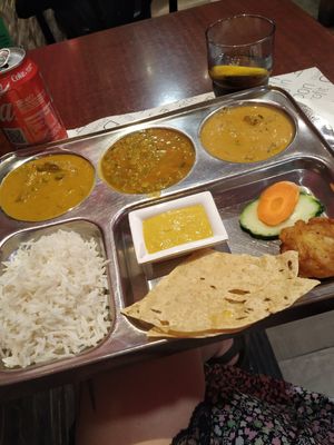 Thali clasico bit less then 8€ at Vegan Mount in Barcelona