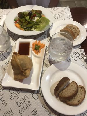 Salad + Samosa  at Vegan Mount in Barcelona