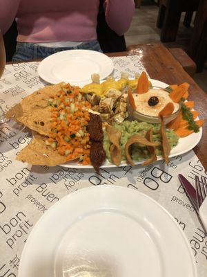 Multisabores, perfekt für zwei Personen   at Vegan Mount in Barcelona