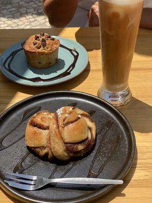 Cinnamon, muffin and iced latte at The Coffee Studio in Lagos