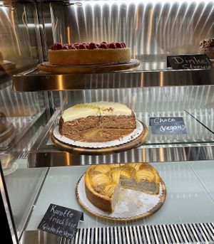 Cake variety  #Veganuary at Ezim Cafe in Frankfurt
