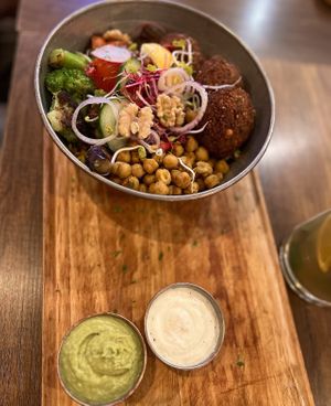 Falafel bowl  #Veganuary at Ezim Cafe in Frankfurt
