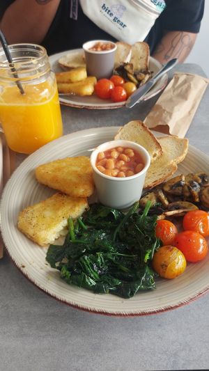 Vegetarian breakfast made vegan 😋 😁 at Brunch Club in Funchal