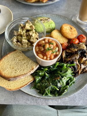 Brunch Teller in vegan   at Brunch Club in Funchal