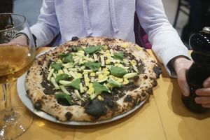 Pizza with vegan cheese   at Pizzeria Lume in Funchal