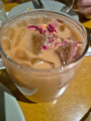 Chai at Greenr Cafe in New Delhi