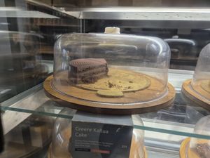 Cake at Greenr Cafe in New Delhi