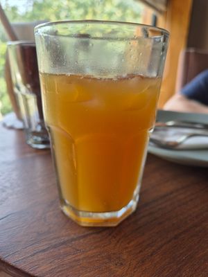 Homemade ginger ale at Greenr Cafe in New Delhi