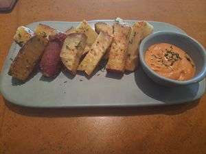Sweet potato wedges at Greenr Cafe in New Delhi