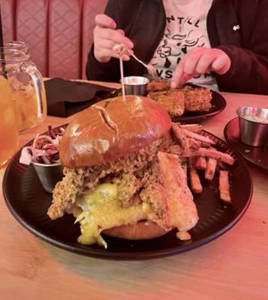 Phat Stacks Smash Burger - Brioche bun, cheezburger, onions, BBQ sauce, 2 huge chkn strips and cheez sauce. Bangin with a pound of fries  at V-EDGE in Middlesbrough