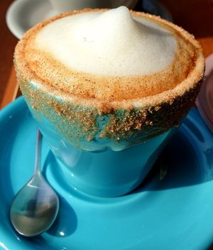 cinnamon sugar on the rim 😋 at Sunshine Parlour in Seoul