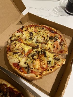 Vegan veg out pizzaa  at Pizzario in Flagstaff Hill