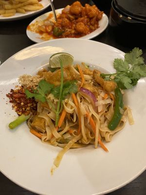 vegan pad thai  at The Tea House in Falkirk