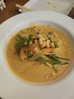 Massamun curry with vegetables at Bangkok Thai in Fort Myers