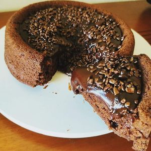 Bolo de chocolate com brigadeiro cremoso at Alquimia Do Sabor Vegan in Campinas
