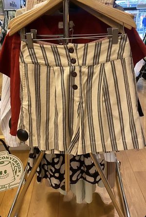 People tree shorts 2024  at Nukuhiva in Utrecht