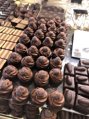 Vegan bonbon at Banketbakkerij Arnold Cornelis in Amsterdam