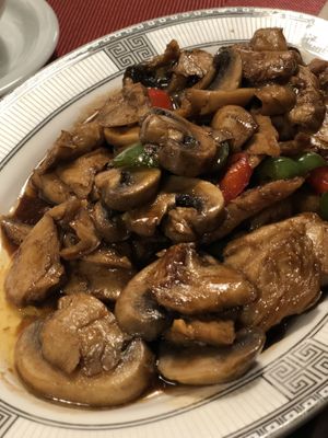 Veganes Chicken mit Champignons   at Zen Noodle in Darmstadt