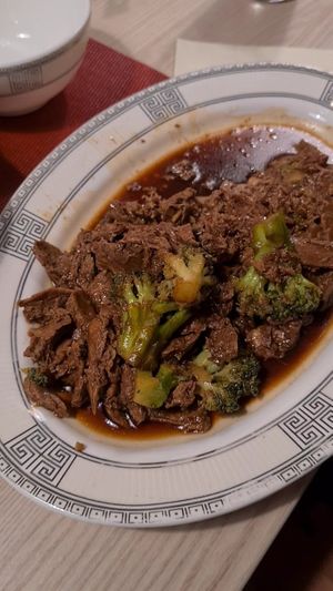 Rind mit Brokkoli at Zen Noodle in Darmstadt