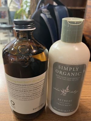 Vegan hair care products  at Vegan Resort 啼岸 in Taipei