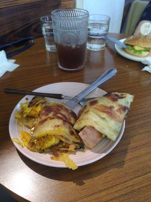 Vegan pancake at Vegan Resort 啼岸 in Taipei