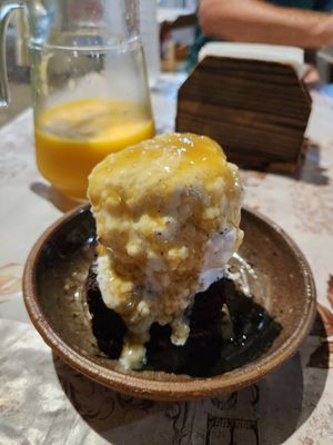 brownie with passionfruit icecream at Sabor da Serra in Lencois
