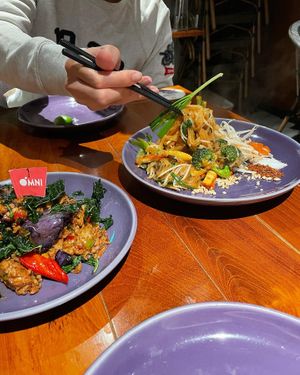 泰式雜菜炒金邊粉 at Nara Thai Cuisine in Kowloon