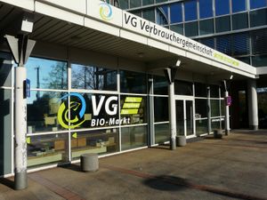 Entrance to the store. Please note that this location is only open to members of the co-op. at VG Biomarkt Neustadt in Dresden