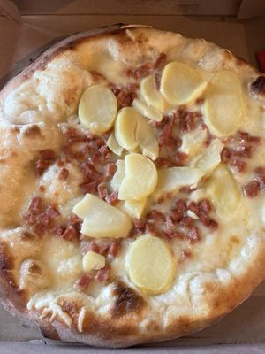 Montagnarde with bacon dices « La Vie"  at Vegedal - Place de Rungis in Paris