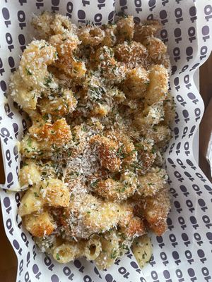 Mac and cheese   at Diez de Diez - 10/10 in San Salvador