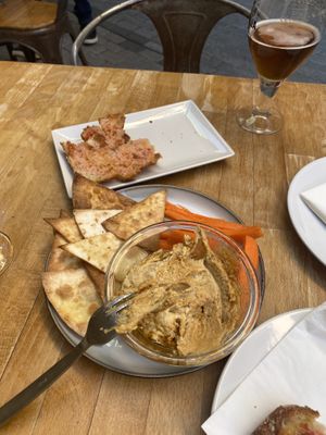 humus  at El Pebre in Olesa De Montserrat