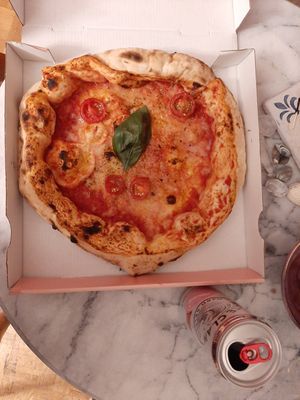 vegan 2good2go pizza with a free drink at Wolke in Vienna