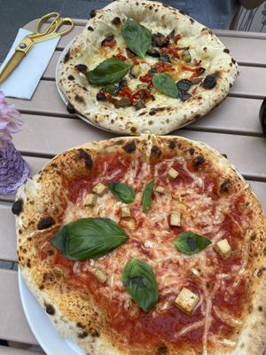 Vegan Pizza margarita with tofu and vegan pizza Bianca   at Wolke in Vienna