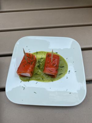 Starter: vegan tuna roll   at Wolke in Vienna