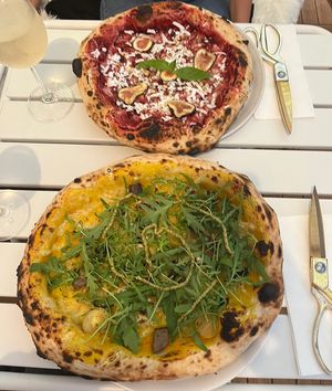 beetroot-fig and squash-rocket pizza  at Wolke in Vienna
