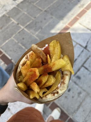 Pita „Chicken“ gyros  at 269 Fast Vegan Food in Crete