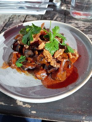 Ssamjang pulled mushroom, sourdough crumpet, spring onion, coriander at Anchor in Cambridge