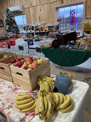 Interior  at Woolf Farms Fruit Market in Salem