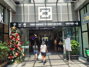 Located inside Tiong Bahru Plaza at Zuya Vegetarian Cuisines 竹雅素食 - Tiong Bahru Plaza in Central Singapore