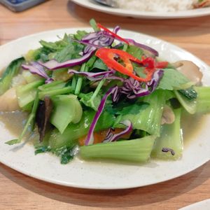 This is what I am being served.  It's tastes not even close to economy food stall. at Zuya Vegetarian Cuisines 竹雅素食 - Tiong Bahru Plaza in Central Singapore