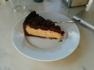 Vegan cake at Die Rebellion des Zimtsterns in Berlin