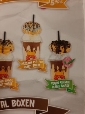 vegan donut shake at Royal Donuts in Offenburg