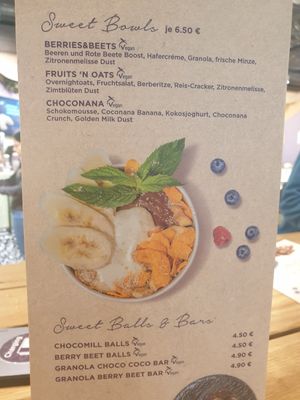 Menu, sweets at Natoo in Frankfurt