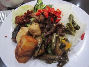 excellent variety of dishes at An Lac Tam - P2 in Da Lat