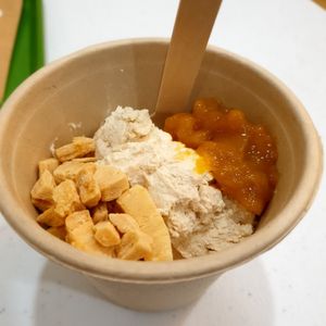 180g mango jam and coconut chunk at Greek Farm Yogurt in Seoul