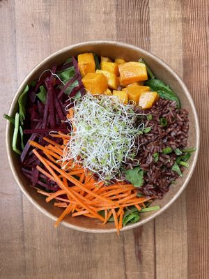 Harvest bowl  at Grassroots in Port Alberni