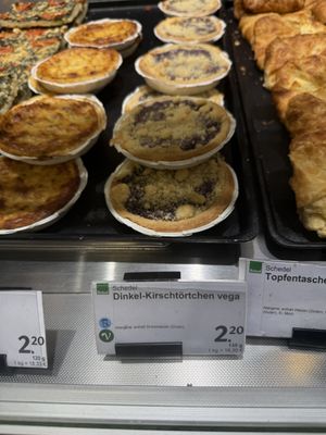 cake  at denn's Biomarkt - Ernst-August-Platz in Hannover